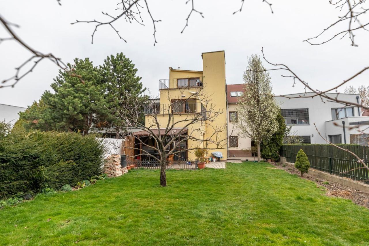Beautiful And Romantic Penthouse With Two Terraces ブラチスラヴァ エクステリア 写真