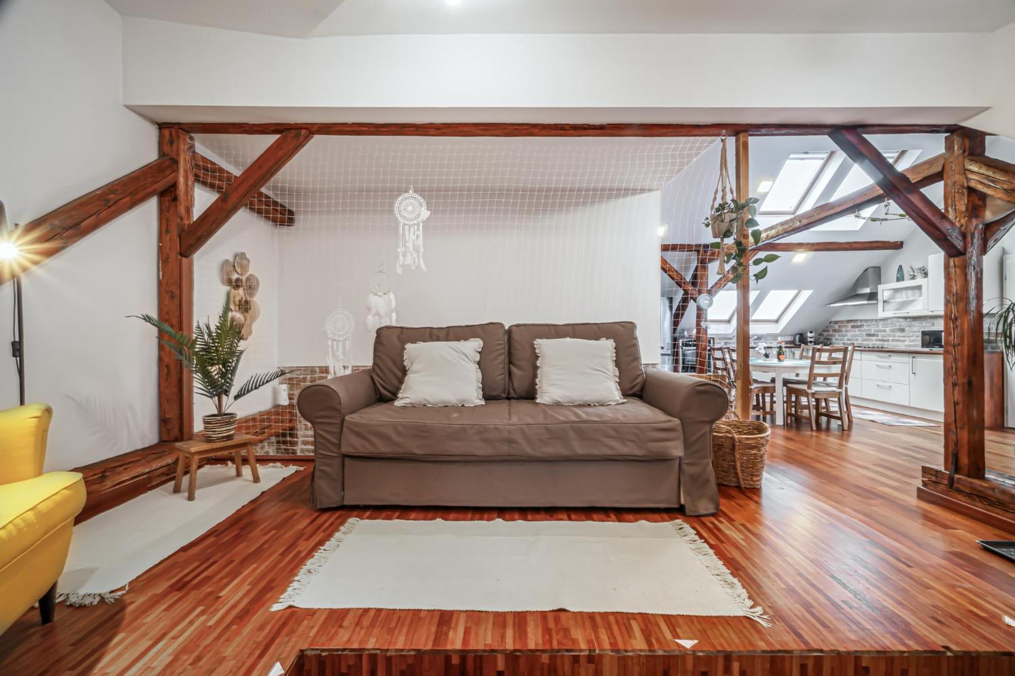 Beautiful And Romantic Penthouse With Two Terraces ブラチスラヴァ エクステリア 写真